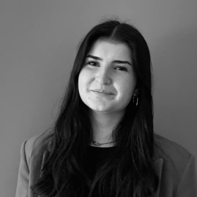 Babysitter in Saint-Pryvé-Saint-Mesmin: Léa