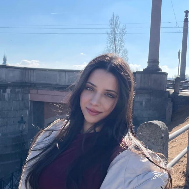 Babysitter in Wien: Sara