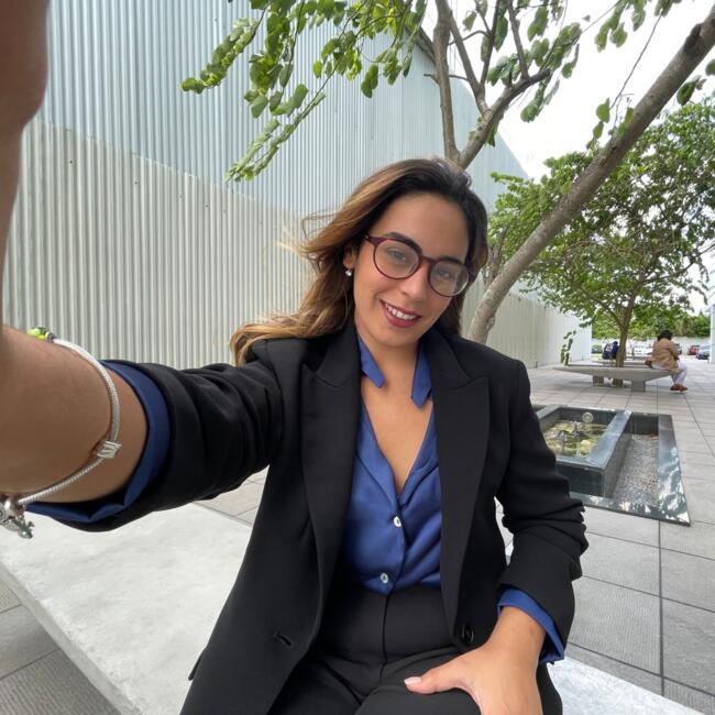 Trabajo para niñera en Panamá: Andrea