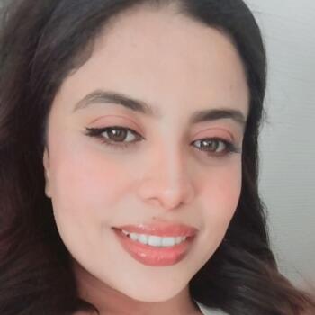 Babysitter in Parentis-en-Born: Eya