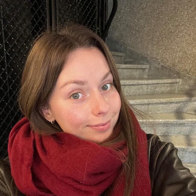 Babysitter in Paris: Eva