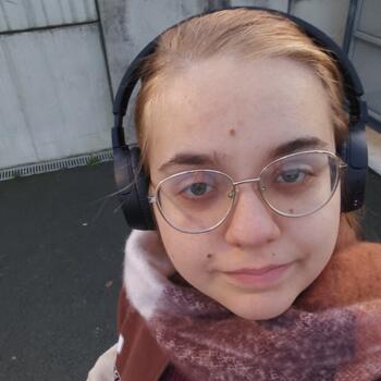 Babysitter Saint-Louis-de-Montferrand: Gwennaëlle