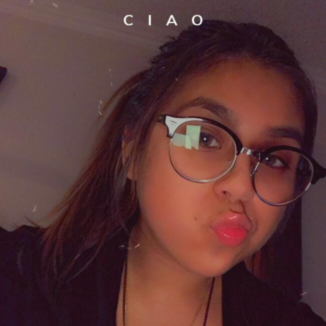 Babysitter in Ontario: Paola