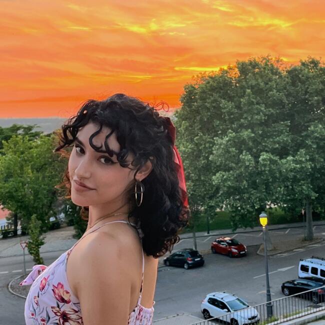 Babysitter in San Francisco Acatepec: Ivana Lazard