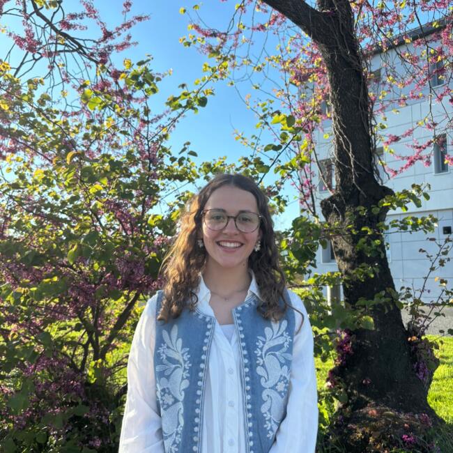 Babysitter in Liré: Lily