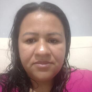 Babá Águas Lindas de Goiás: Francielle