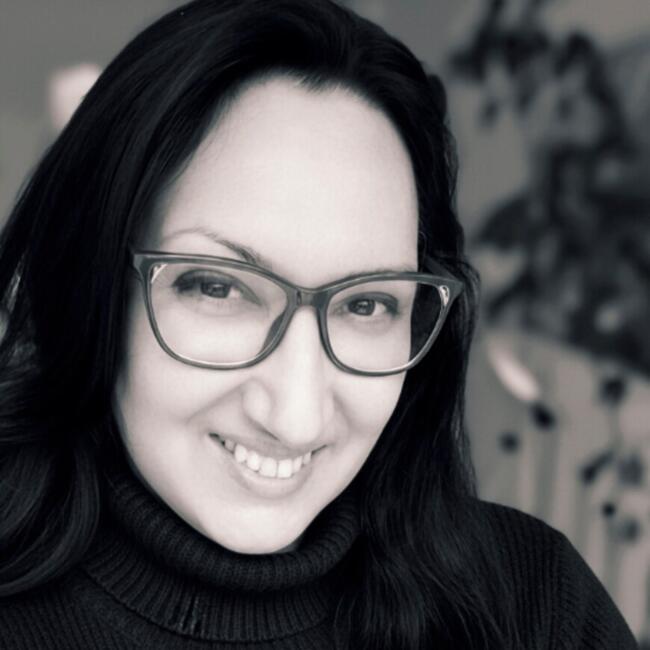 Babysitter in Bucharest: Nicoleta