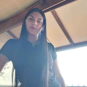 Babysitter Alajuela: Angie