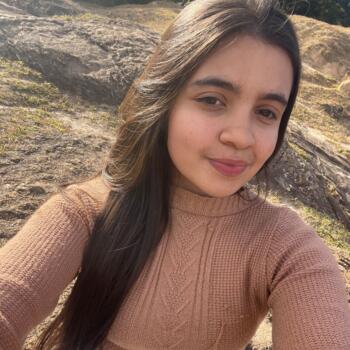 Babysitter in Lavras: Deborah