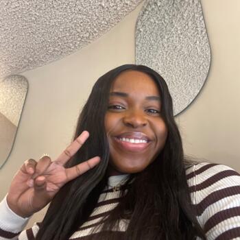 Babysitter in Saint-Ouen: Becky