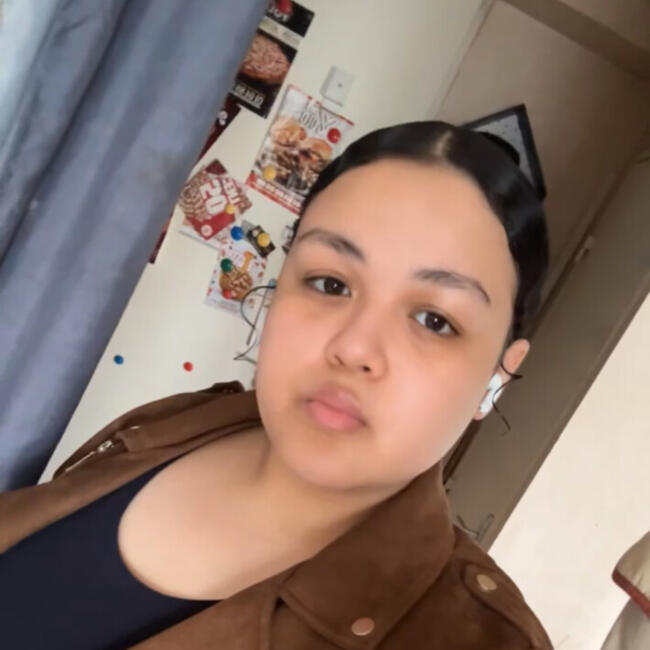 Babysitter in Moissy-Cramayel: Laura