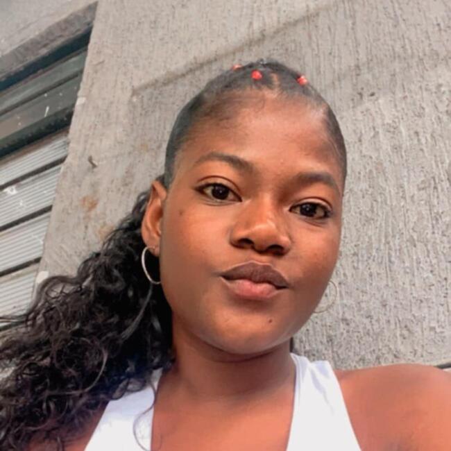 Babysitter in Palmira: Vanessa