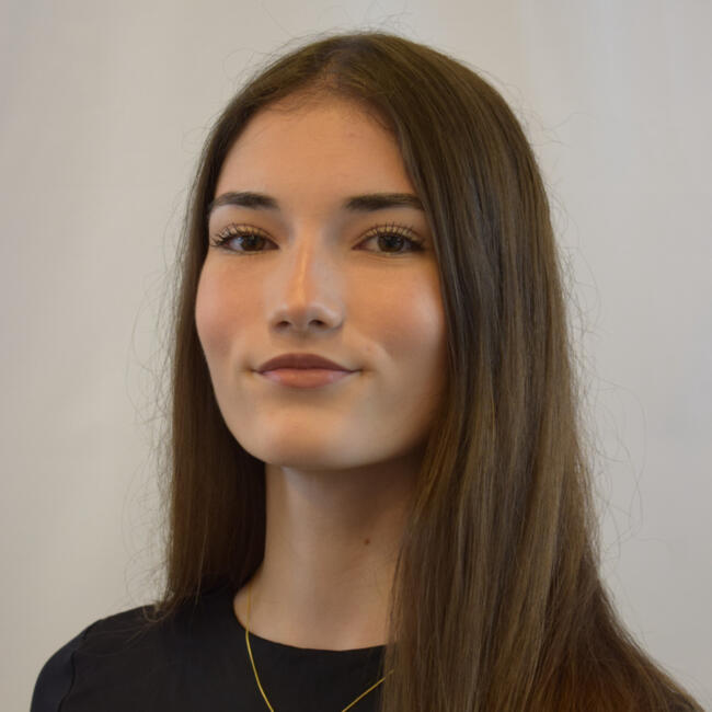 Babysitter in Differdange: Belma