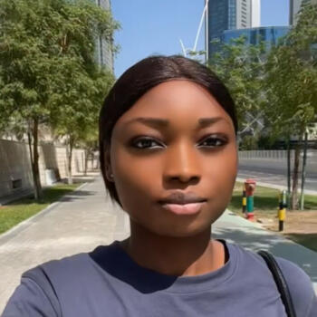 Babysitter in Doha: Opeyemi