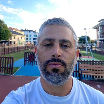 Trabajo de canguro en Baiona: Manuel