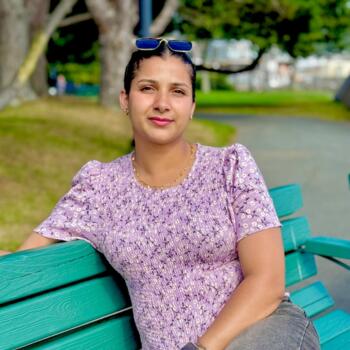 Baby-sitter in Dartmouth: Gurjit