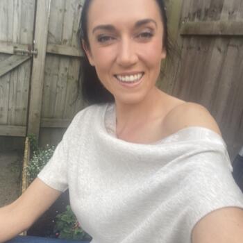 Babysitter in Bristol: Roxana