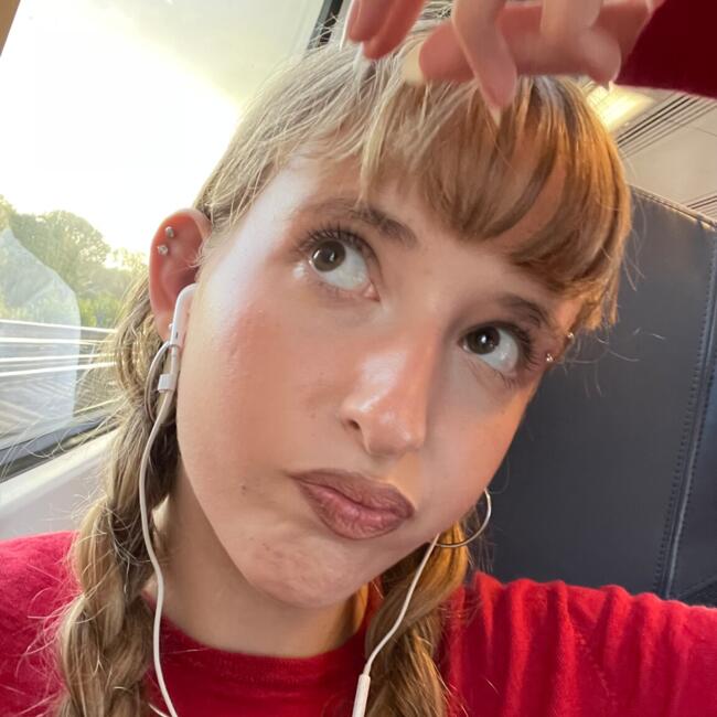 Babysitter in London: Lola
