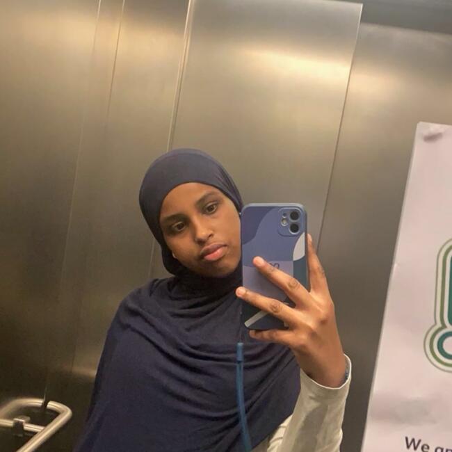 Babysitter in London: Yasmin