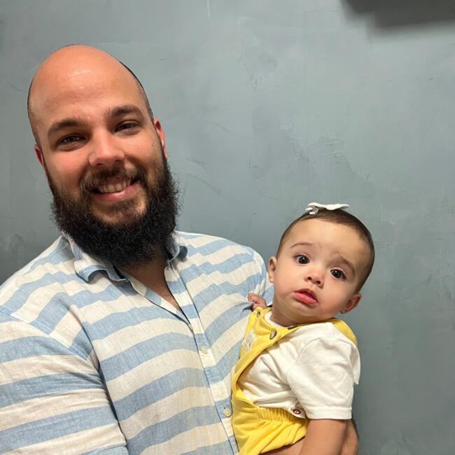 Emprego de babá em Recife: Leandro