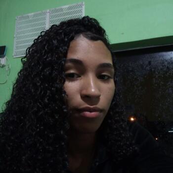 Babá em Criciúma: Steffany