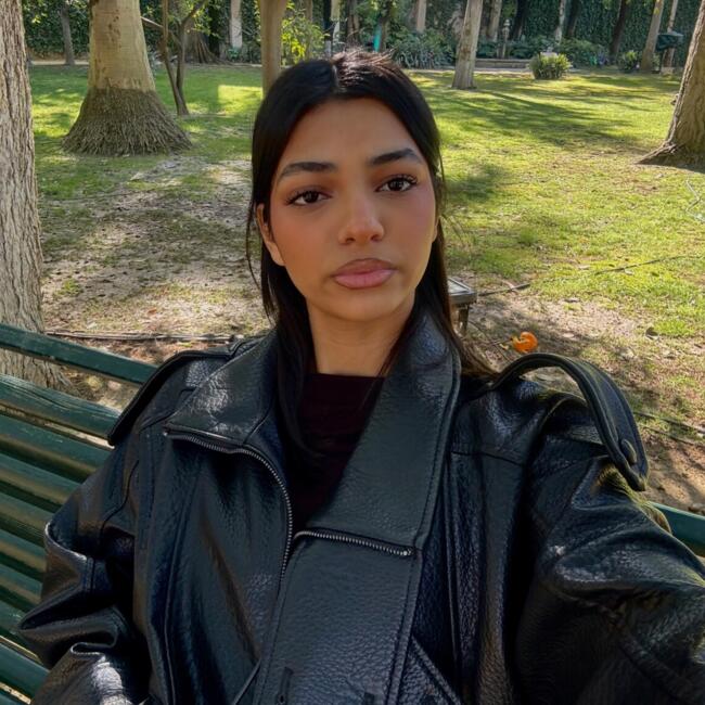 Babysitter in Nîmes: Angelina