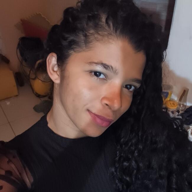 Babysitter in São Luís: Josi