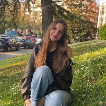 Babysitter in Valdemorillo: Elena