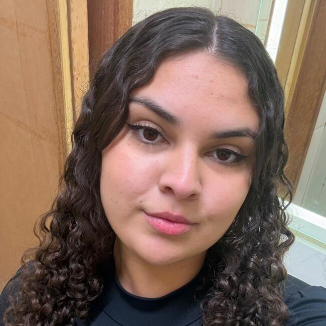 Babá em Votorantim: Larissa