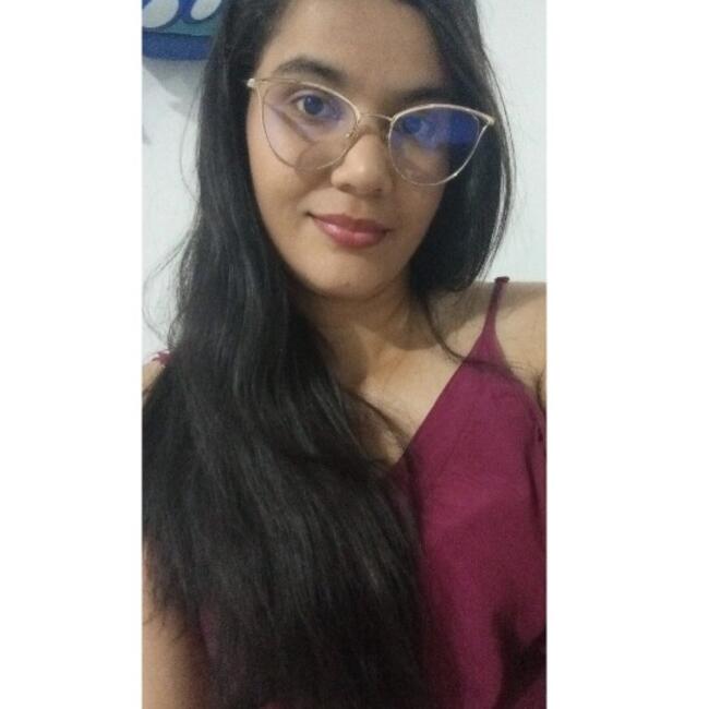 Babysitter in Fortaleza: Allyce