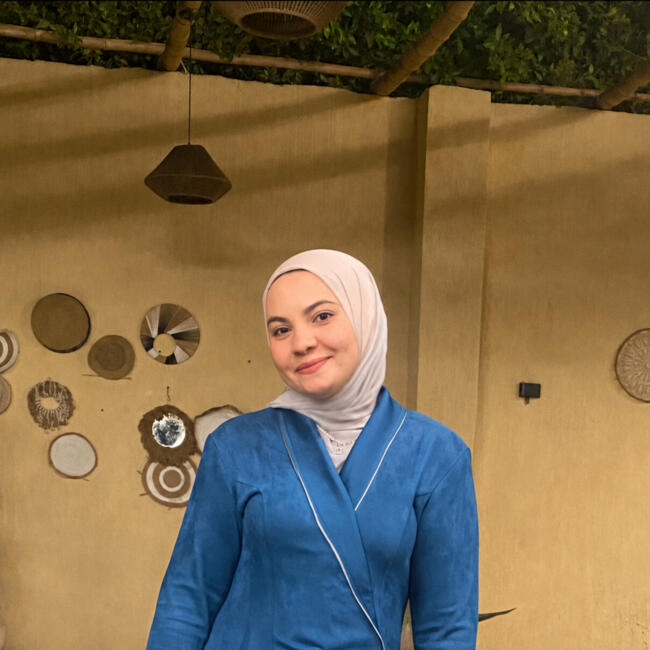 جليسة أطفال في القاهرة: Sohila
