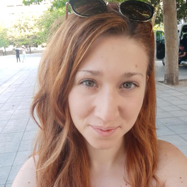 Babysitter in Pátrai: Penny