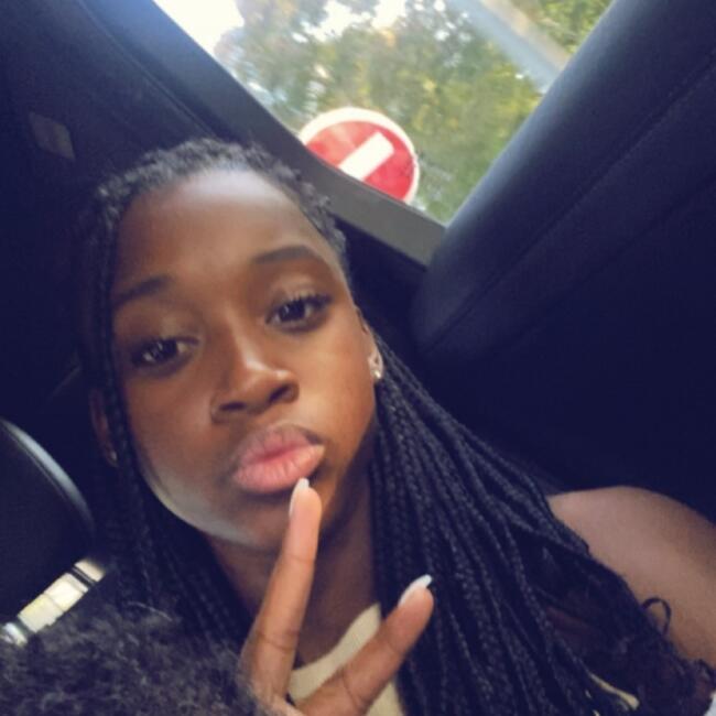 Babysitter in Montataire: Shanaelle