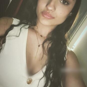 Babysitter in Genas: Flora