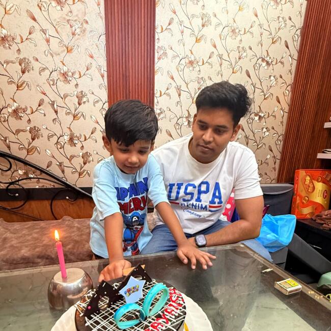 Babysitting job in Ghaziabad: Ravi