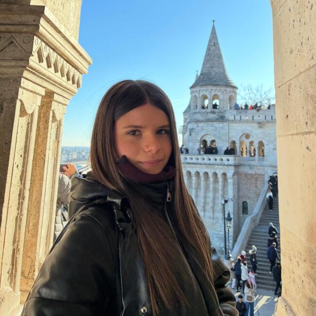 Babysitter in Fino Mornasco: Camilla