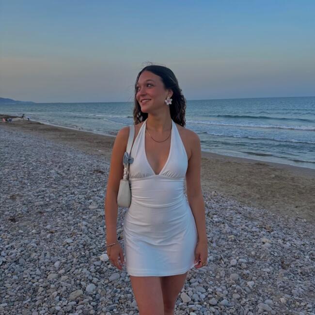 Niñera en San Andrés del Rabanedo: Alejandra