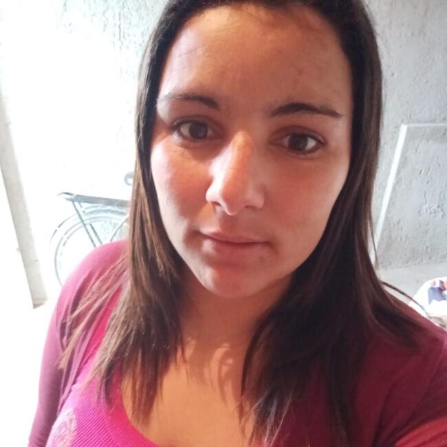 Babysitter in Piçarras: Lu mello