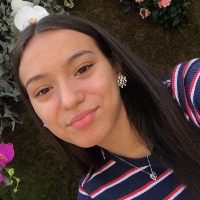 Babysitter in Luxembourg: Jennifer