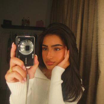 Babysitter in Beringen: Esma