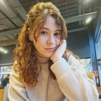 Niñera en Montevideo: Avril