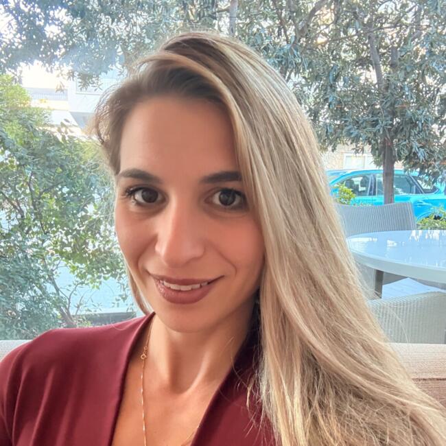 Δουλειά για babysitter στην περιοχή Lemesós: Louisa