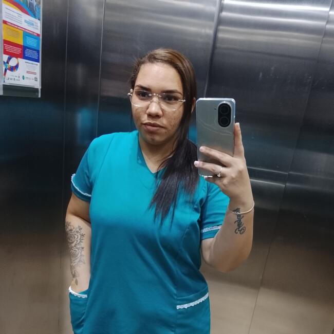 Babá em Parnamirim: Nyna