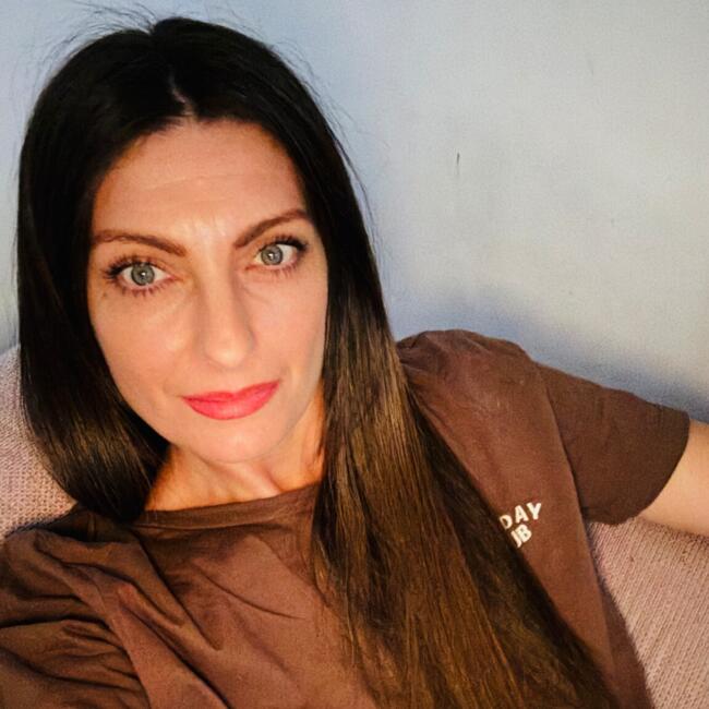 Babysitting job in Otopenii de Jos: Valentina Elisabeta Rababoc