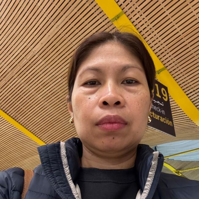 Babysitter in Geneva: Rowena