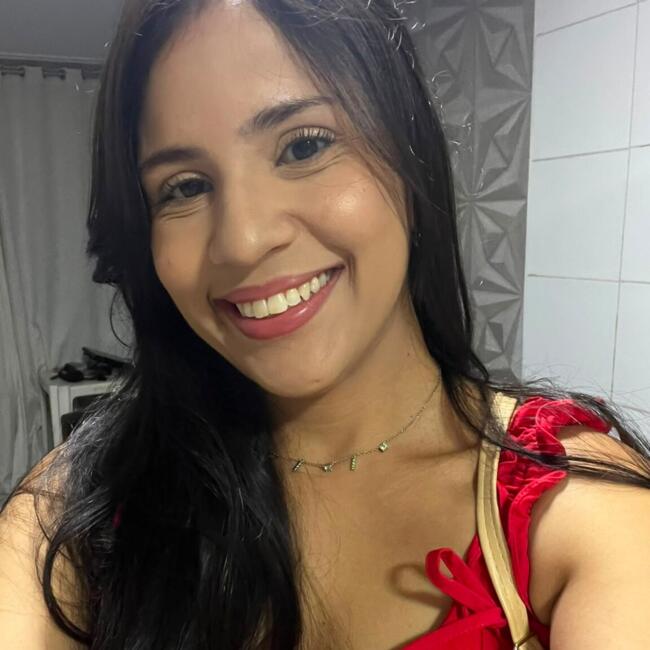 Babysitter in Vila Velha: Anna Carolina