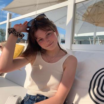 Babysitter in Brussel (Elsene): Loriane