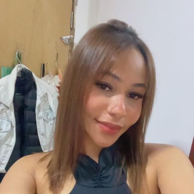 Babysitter in Aparecida de Goiânia: Emilly