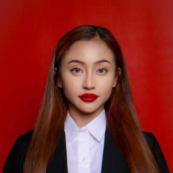 Babysitter Bali: Aida