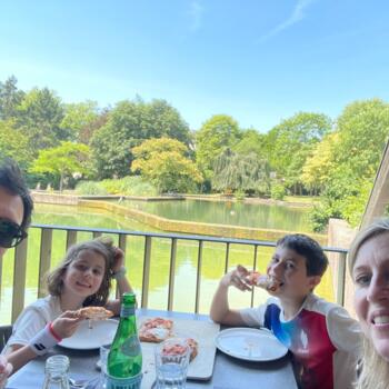 Parent Luxembourg: Julie